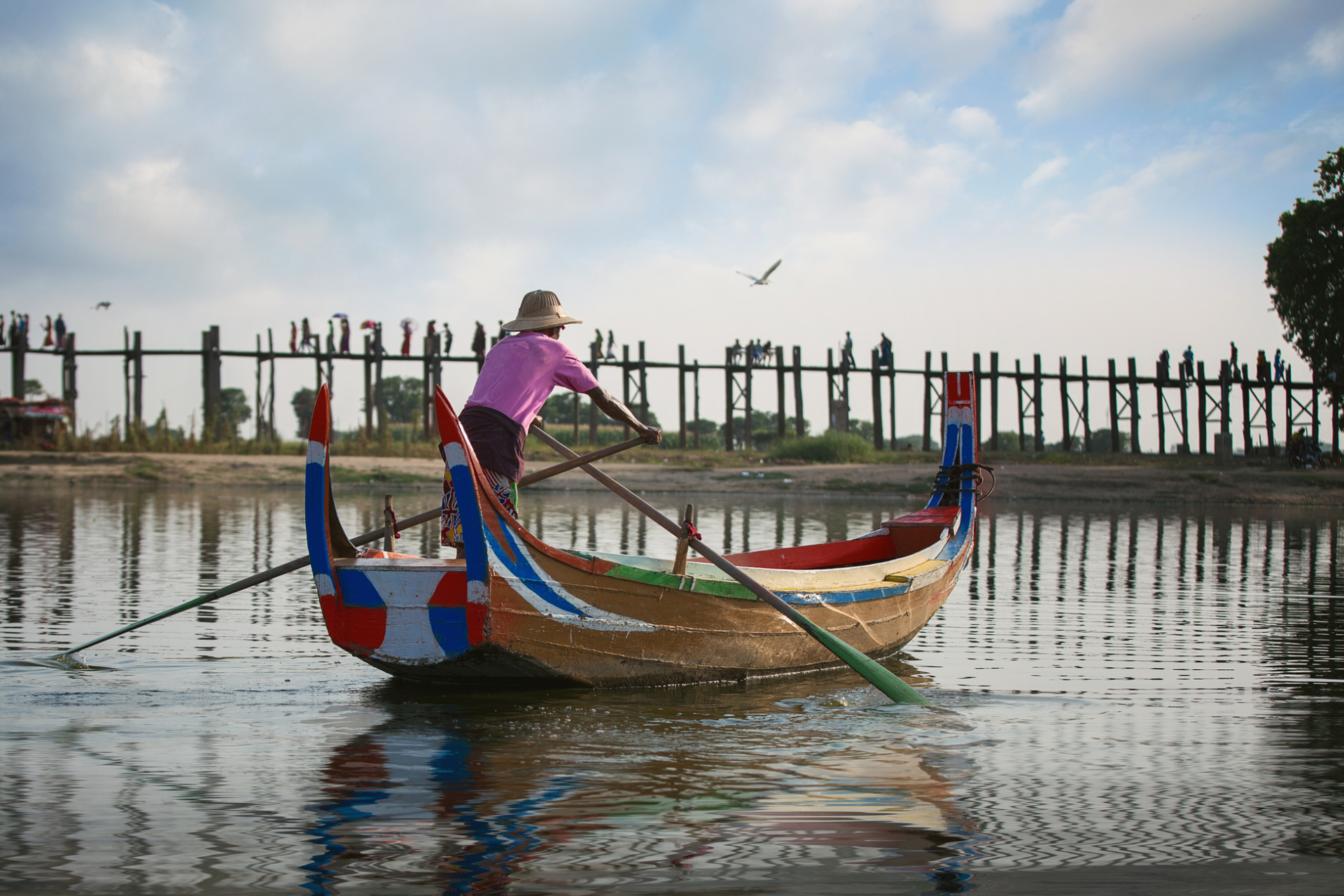 Bateau coloré, Ubein Bridge